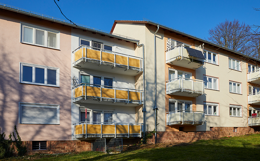 Foto von Mehrfamilienhäuser im Schenkendorfweg in Marburg im unsanierten Zustand
